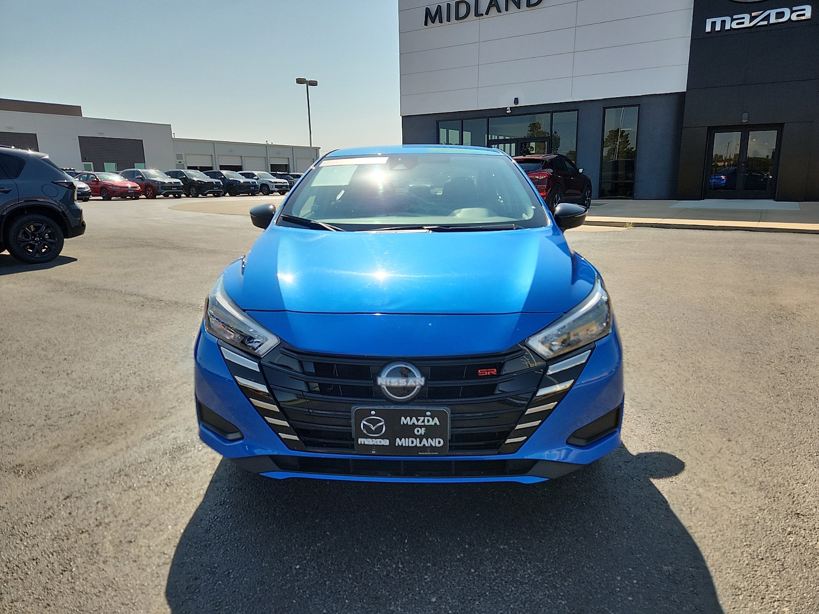 Used 2024 Nissan Versa SR FWD image 2