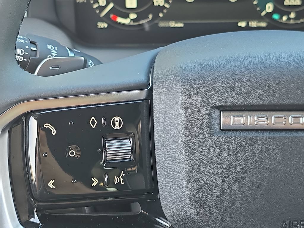 New 2026 Land Rover Discovery Sport Landmark AWD/4WD image 17