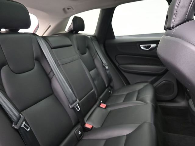 Used 2023 Volvo XC60 B5 Core w/ Climate Package AWD/4WD image 31
