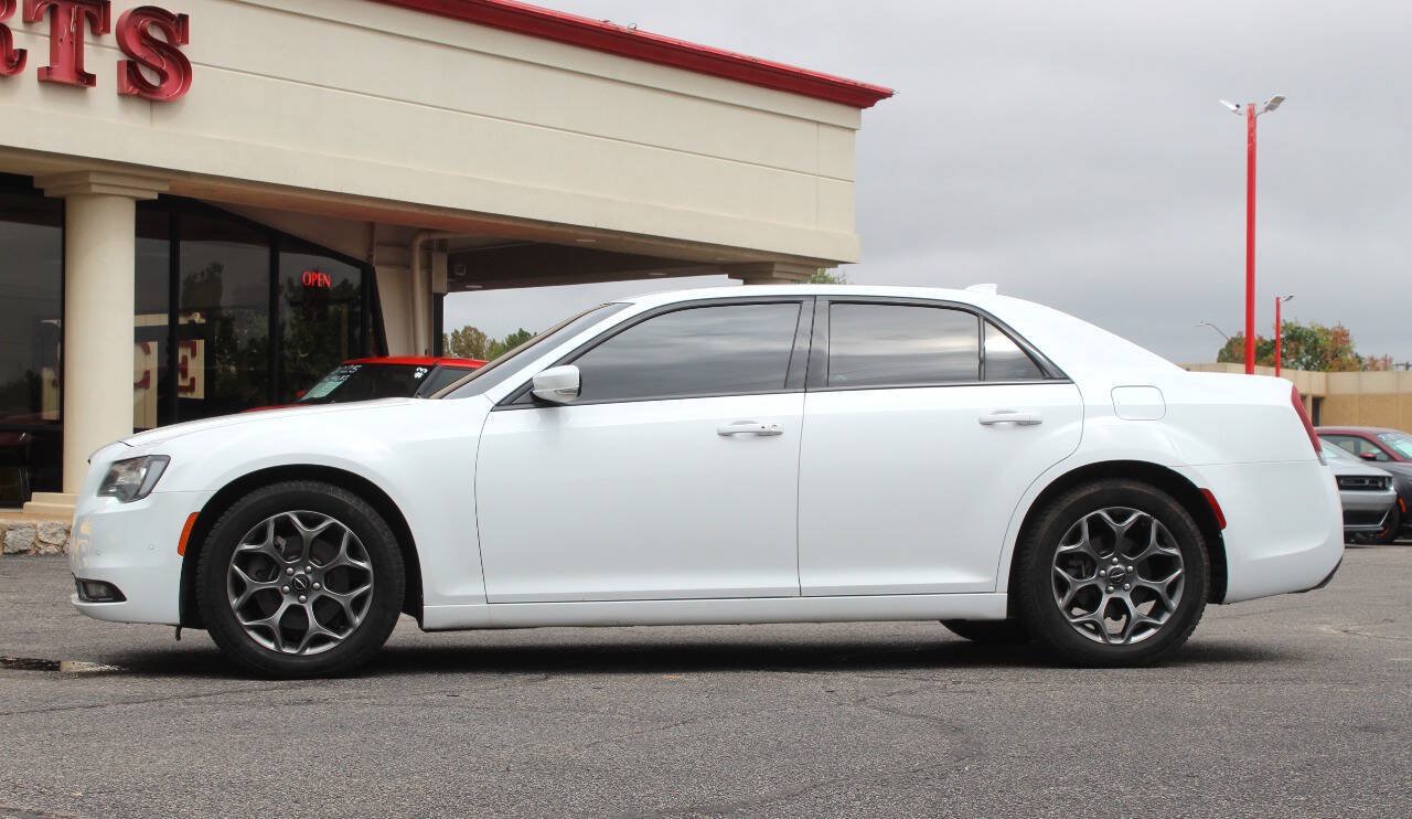 Used 2018 Chrysler 300 S w/ 300S Premium Group AWD/4WD image 6