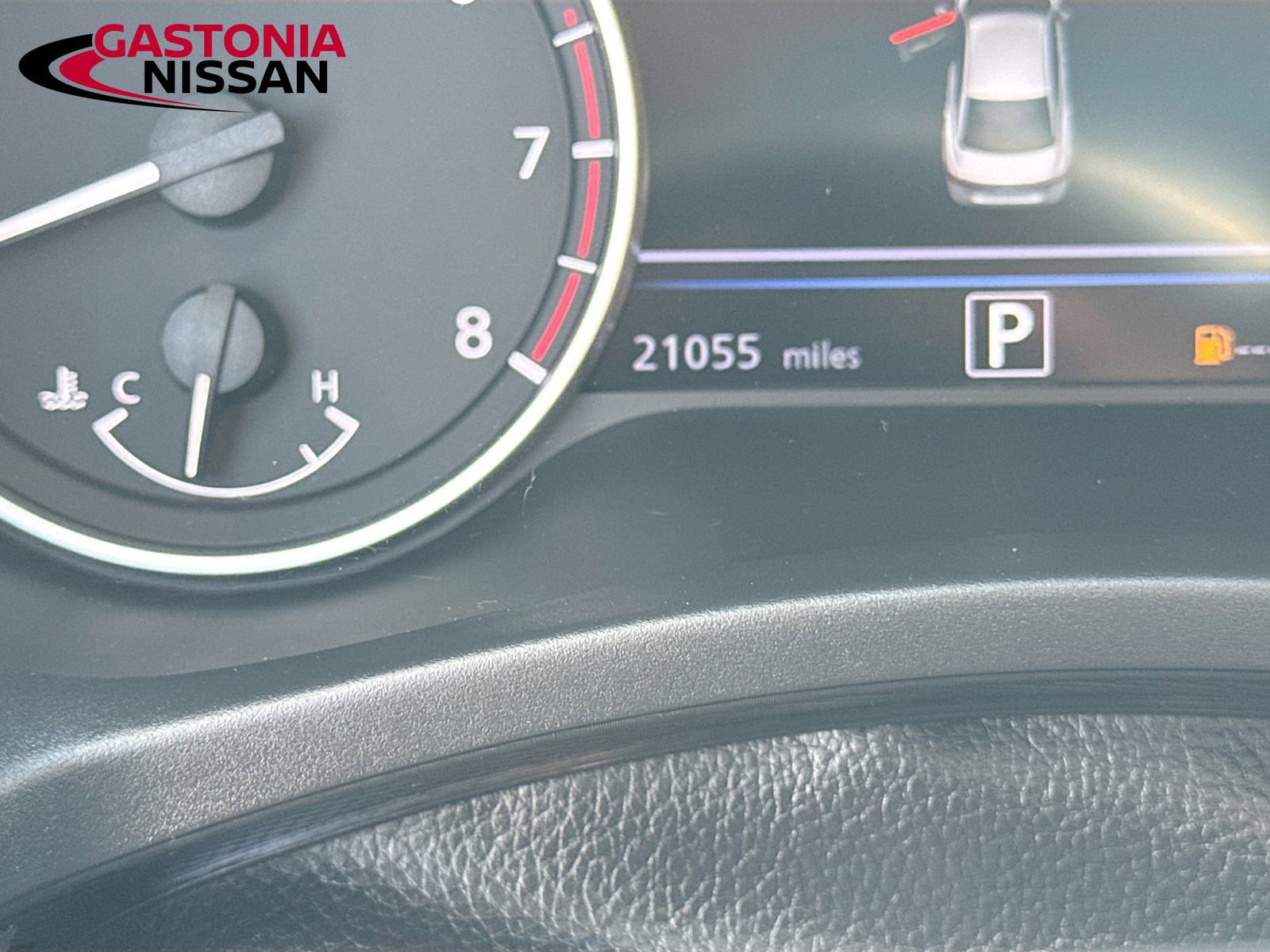 Used 2024 Nissan Sentra SV w/ SV Premium Package image 15