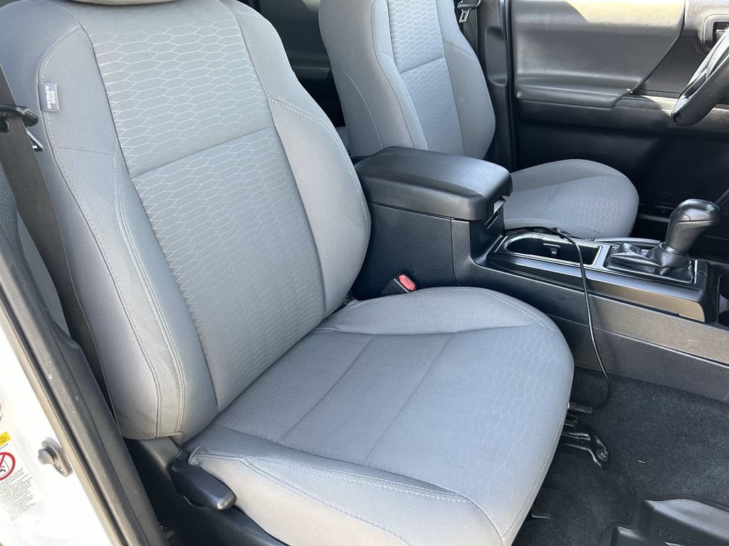 Used 2018 Toyota Tacoma SR w/ SR Convenience Package AWD/4WD image 10