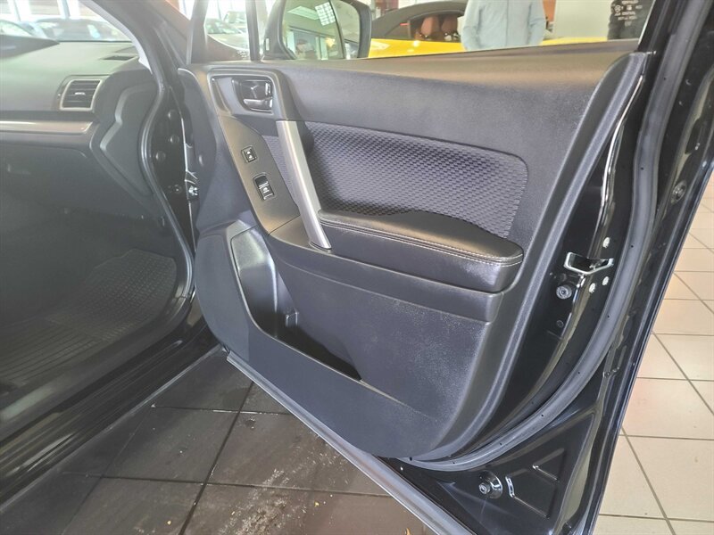Used 2018 Subaru Forester 2.5i Premium AWD/4WD image 13