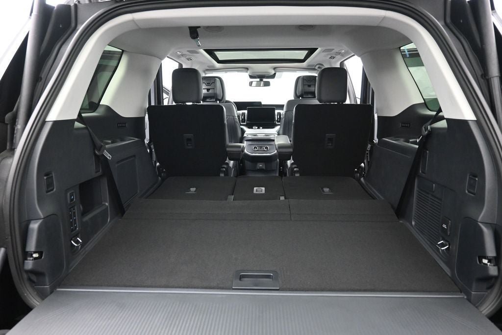 New 2026 Ford Expedition Platinum w/ Driver's Package AWD/4WD image 38