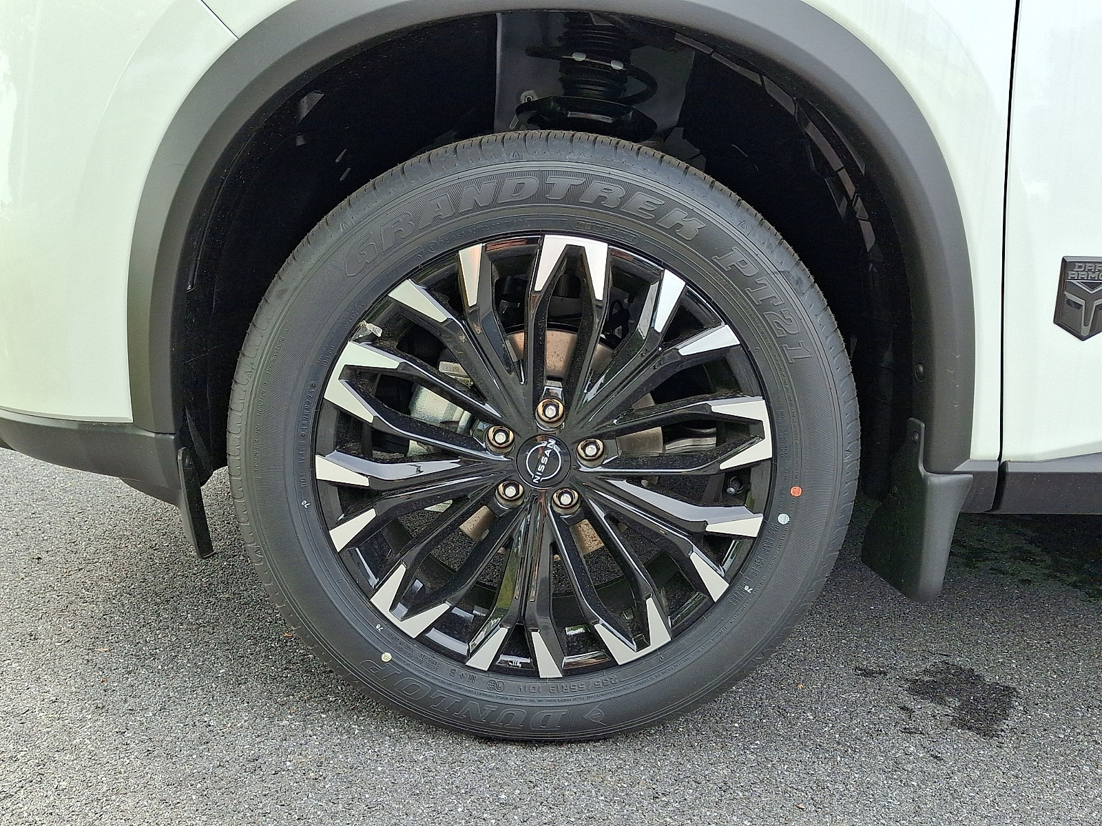 New 2026 Nissan Rogue SV AWD/4WD image 4