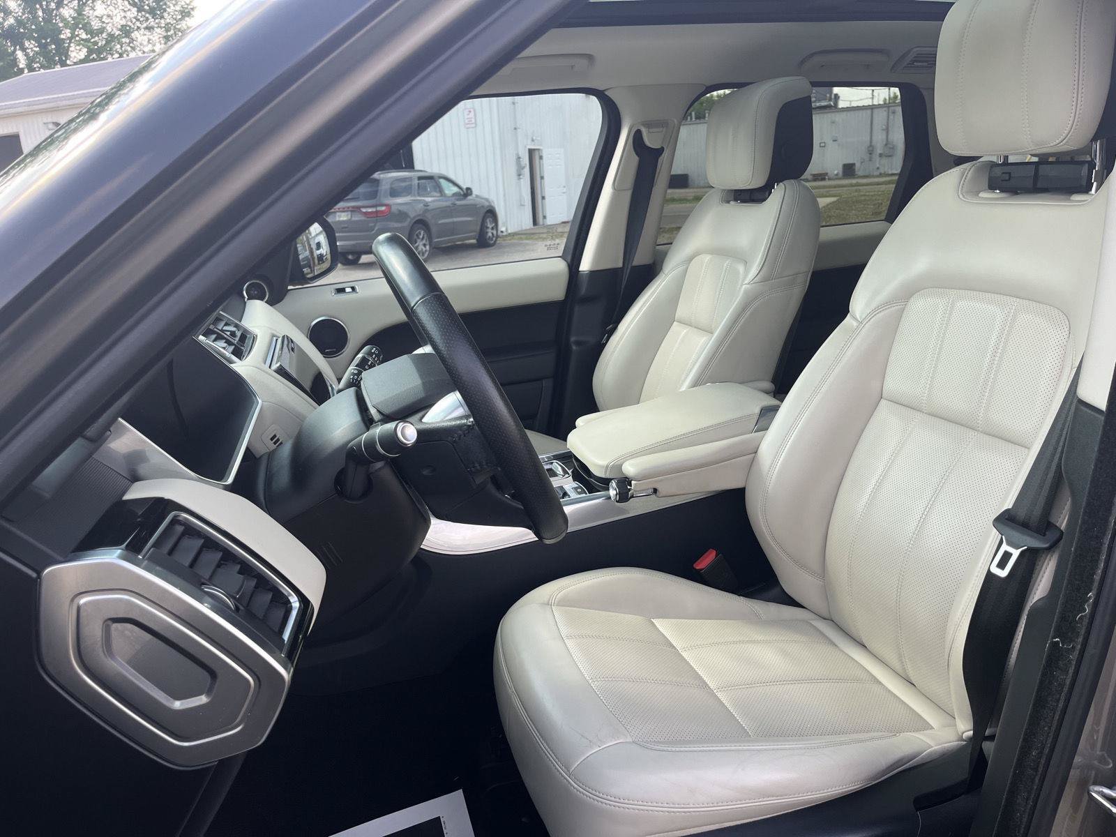 Used 2020 Land Rover Range Rover Sport HSE AWD/4WD image 15