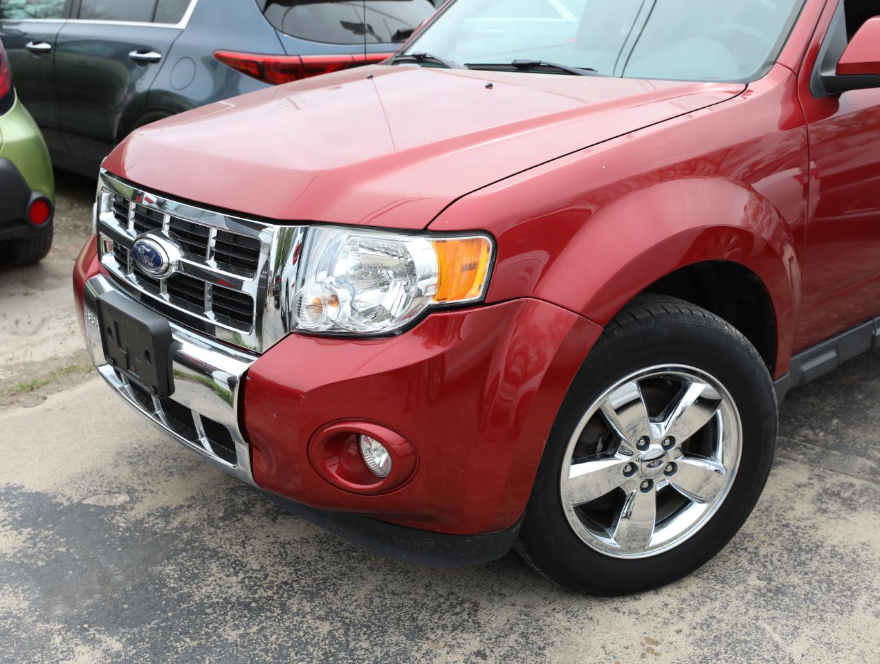 Used 2012 Ford Escape Limited AWD/4WD image 2