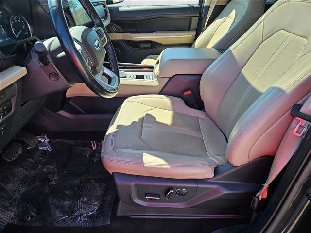 Used 2024 Ford Expedition Max Limited image 16