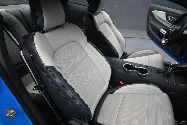 Used 2025 Ford Mustang Premium RWD image 22