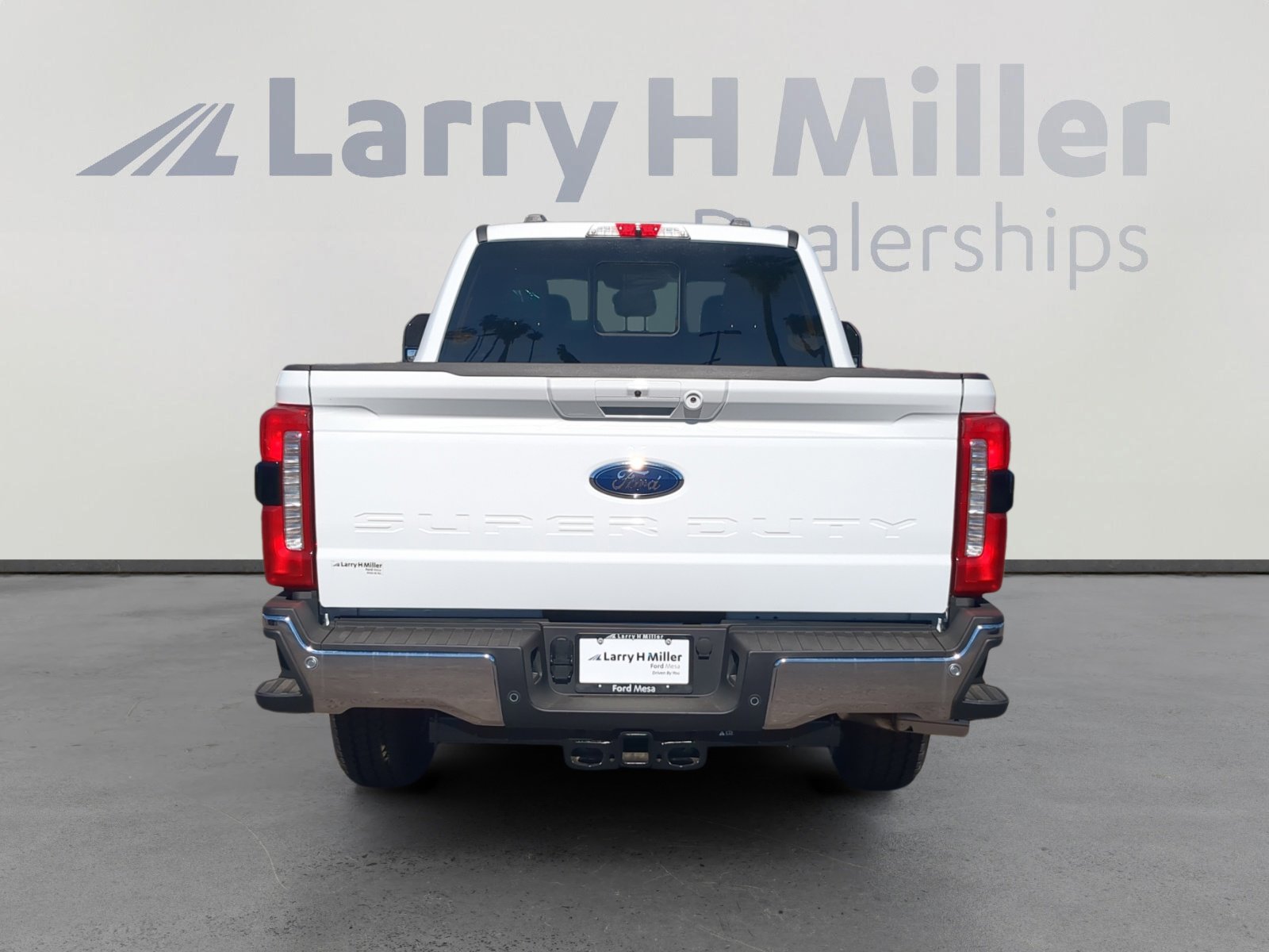 New 2026 Ford F350 XLT w/ XLT Premium Package AWD/4WD image 4