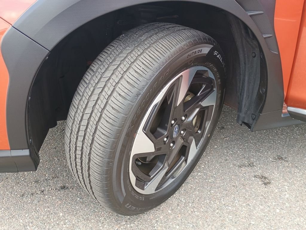 Certified 2025 Subaru Crosstrek 2.5i Limited w/ Popular Package #3A image 10