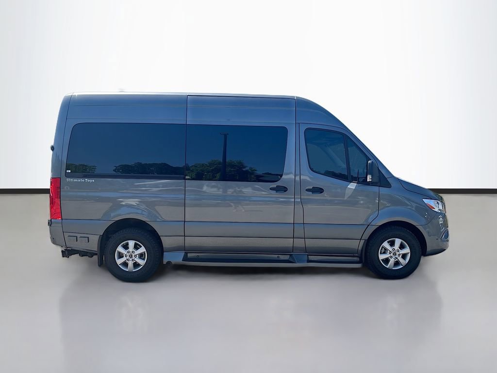 Used 2022 Mercedes-Benz Sprinter 2500 image 2