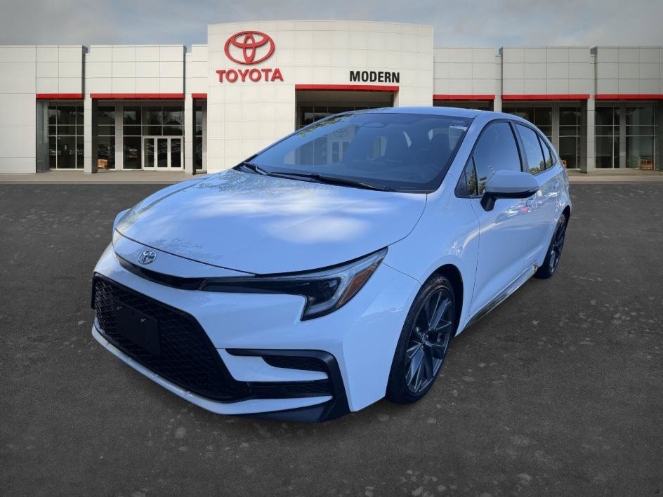 Certified 2024 Toyota Corolla SE FWD image 1