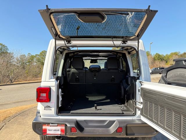 New 2026 Jeep Wrangler Sahara image 32