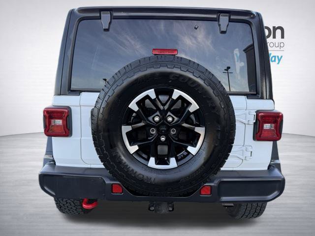 Used 2025 Jeep Wrangler Unlimited Rubicon AWD/4WD image 6