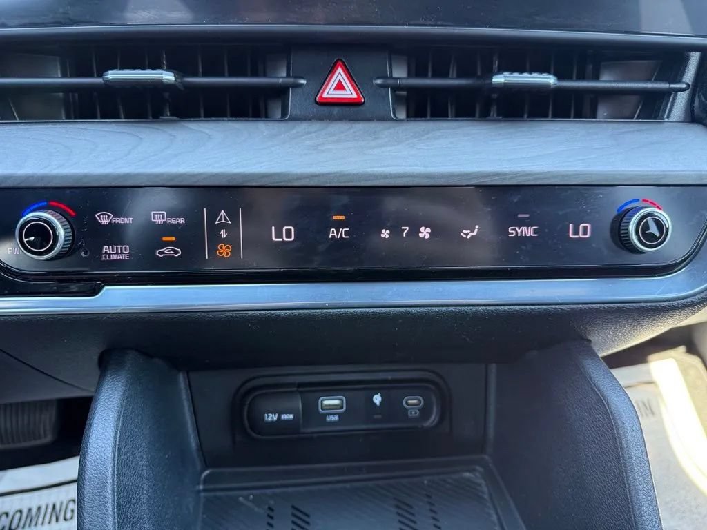Used 2023 Kia Sportage X-Line w/ X-Line Premium Package AWD/4WD image 14