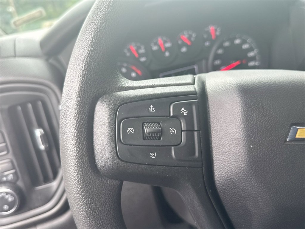 Used 2025 Chevrolet Silverado 2500 Custom image 16