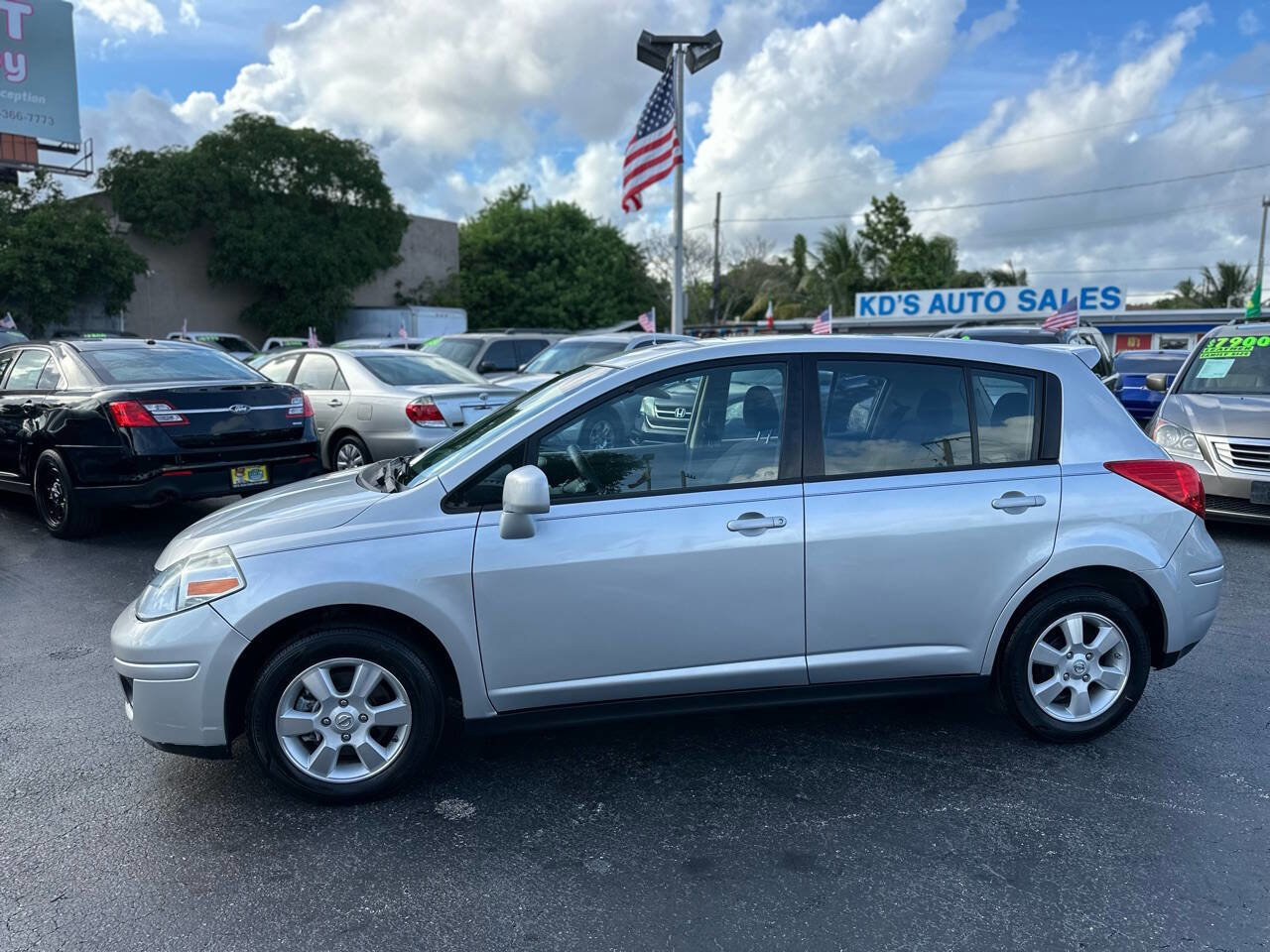 Used 2012 Nissan Versa 1.8 S w/ Special Edition Pkg image 3