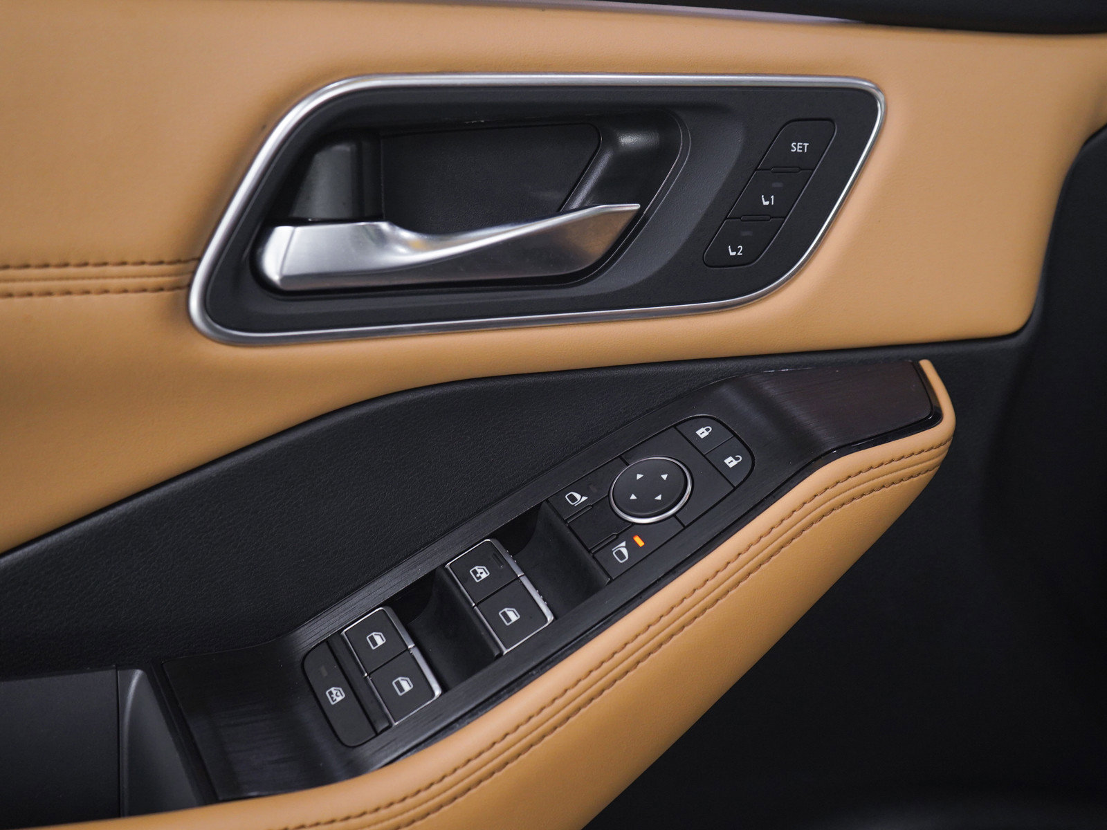 Used 2023 Nissan Rogue Platinum image 22