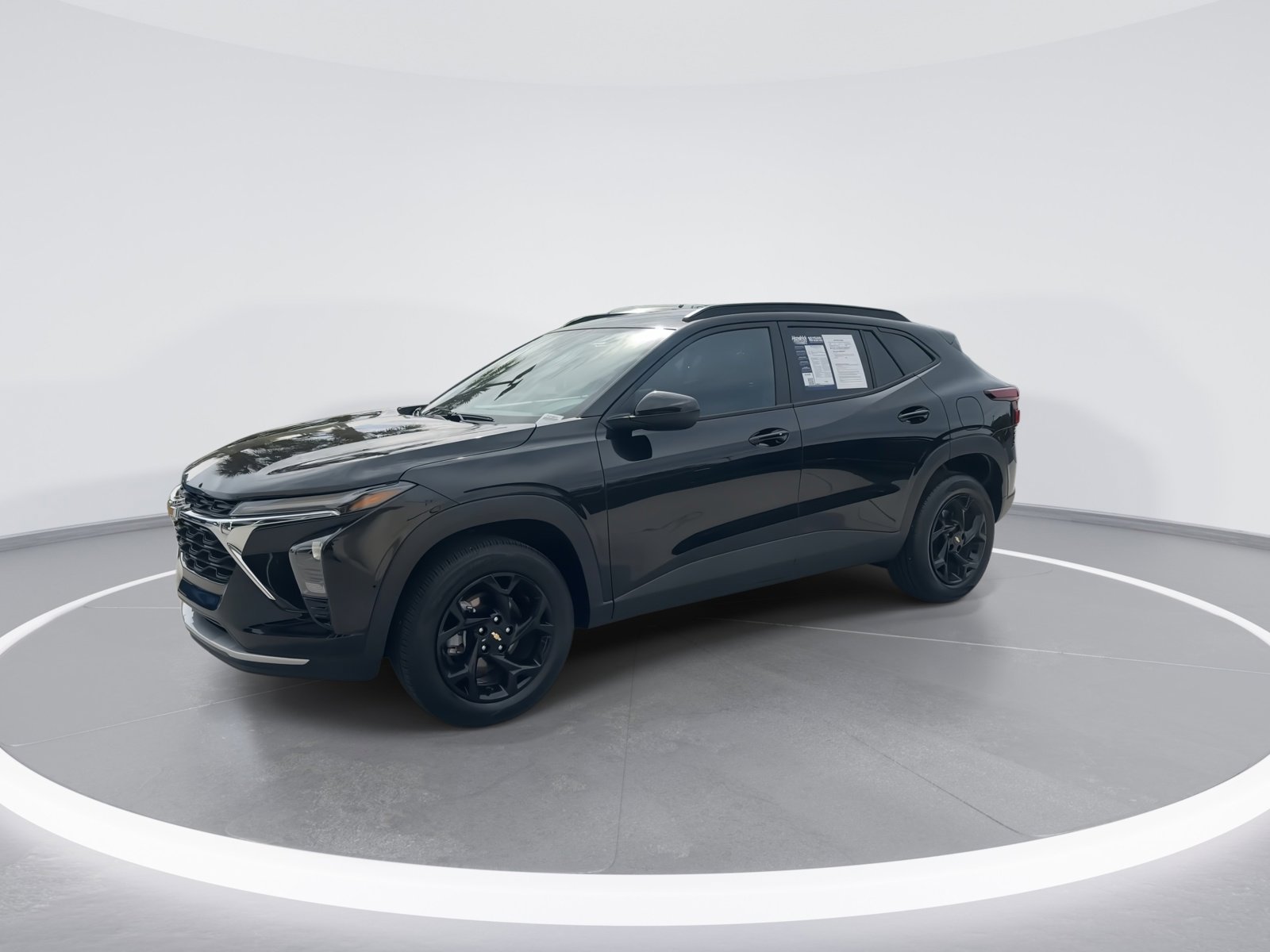 Used 2025 Chevrolet Trax LT w/ LT Convenience Package image 5