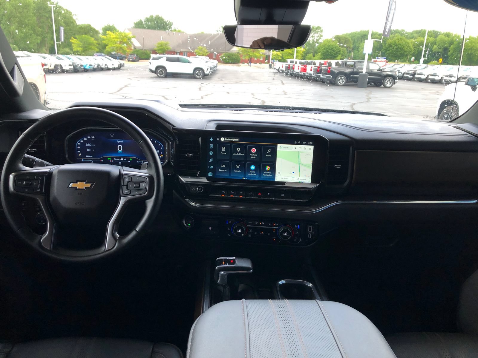 Used 2023 Chevrolet Silverado 1500 High Country w/ High Country Premium Package AWD/4WD image 14