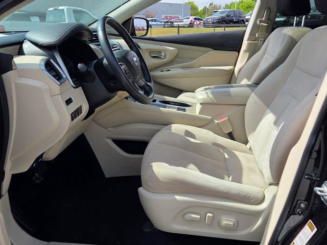 Used 2019 Nissan Murano SV w/ Premium Package image 5