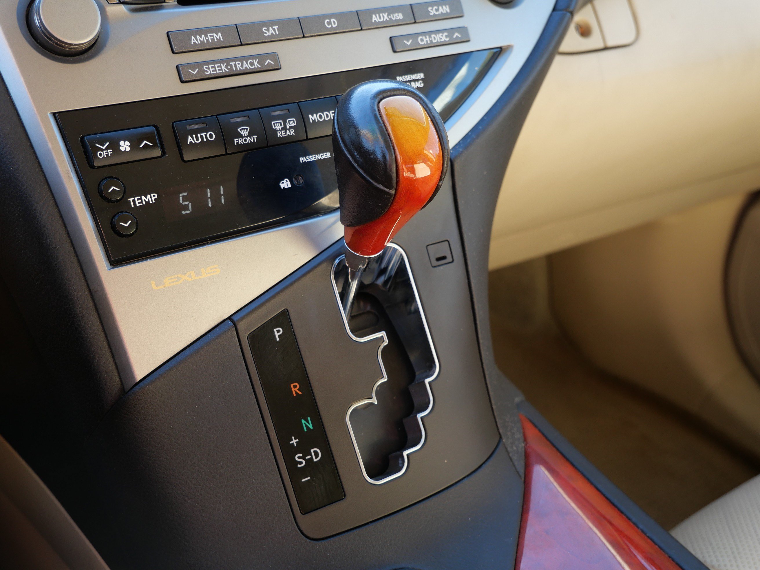 Used 2010 Lexus RX 350 2WD w/ Premium Pkg image 24