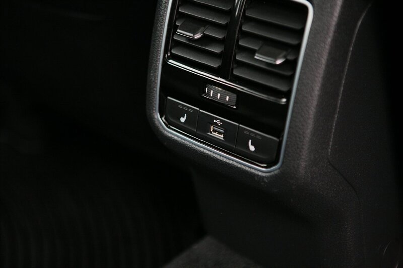 Used 2017 Volkswagen Passat 1.8T SE FWD image 17