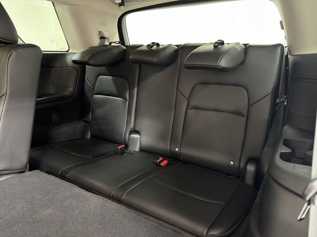 Certified 2025 Nissan Pathfinder SL w/ Cargo Package AWD/4WD image 18