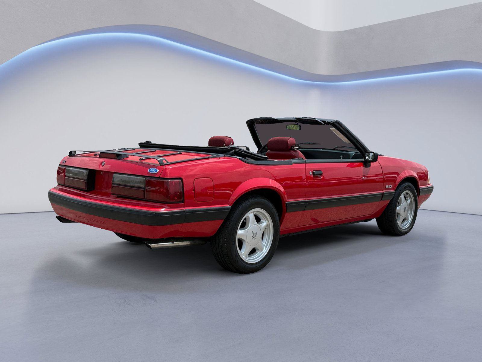 Used 1991 Ford Mustang LX RWD image 3