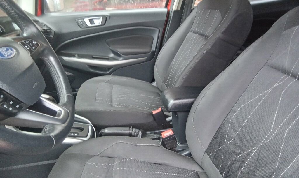 Used 2018 Ford EcoSport SE w/ SE Convenience Package image 7