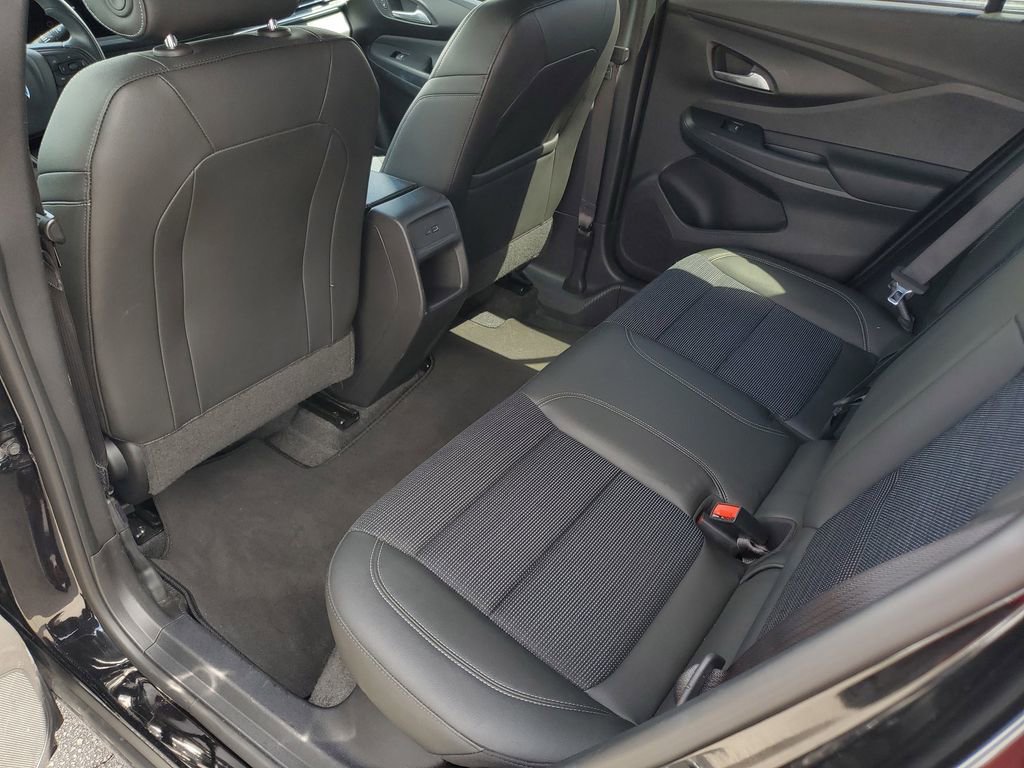 Used 2025 Buick Envista Preferred image 24