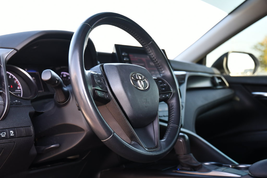Used 2023 Toyota Camry SE FWD image 14
