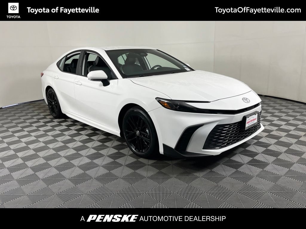 Certified 2025 Toyota Camry SE FWD image 15