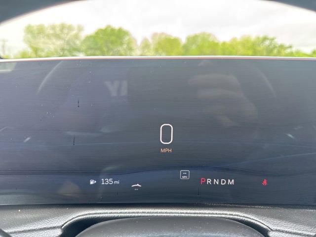 Used 2025 Cadillac XT4 Premium Luxury FWD image 14