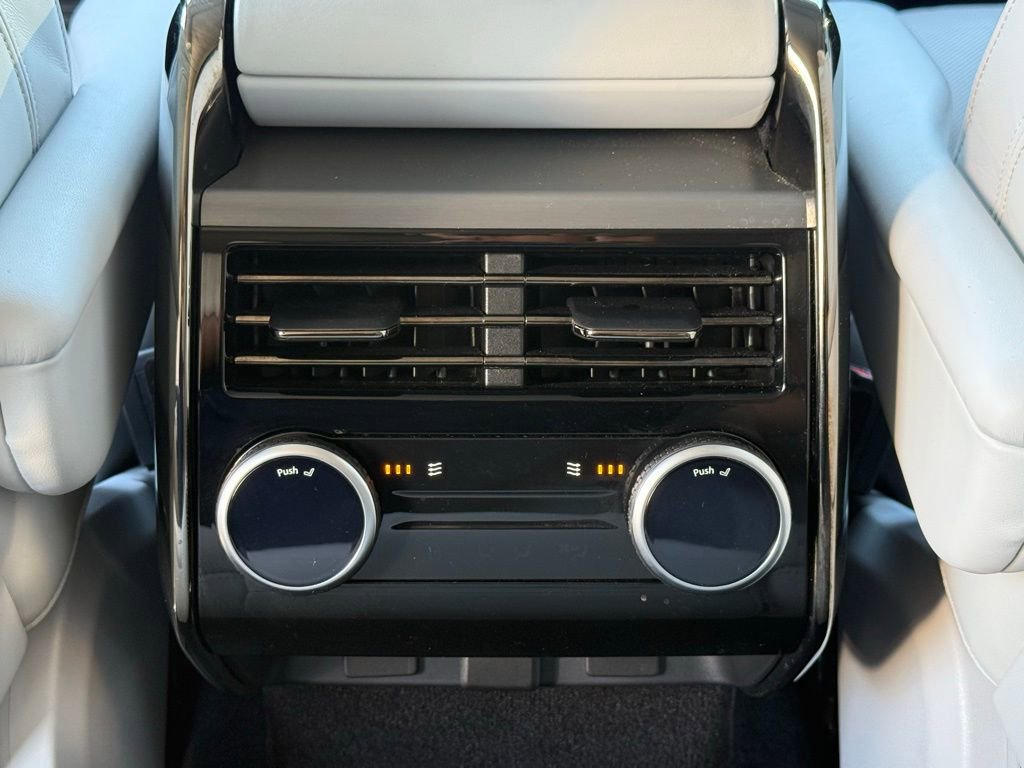 Used 2024 Land Rover Range Rover Sport SE image 43