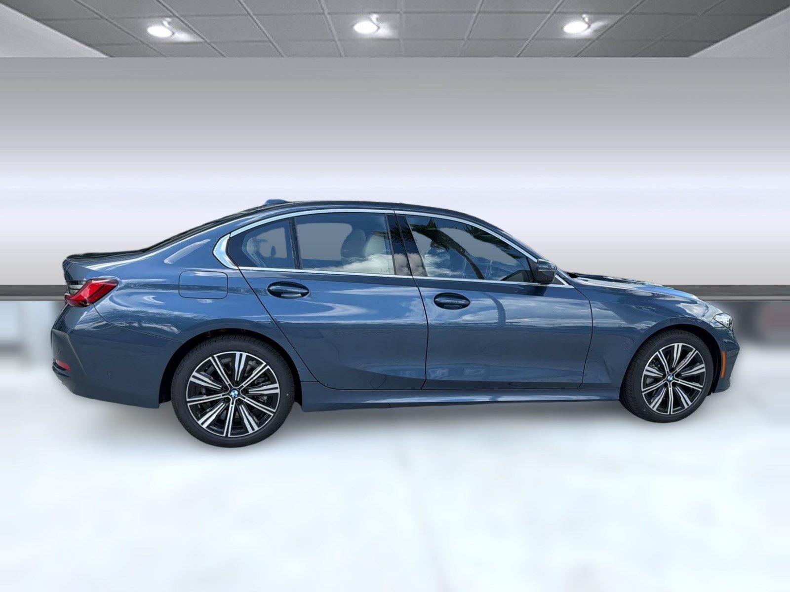 Used 2026 BMW 330i Sedan w/ Premium Package RWD image 8