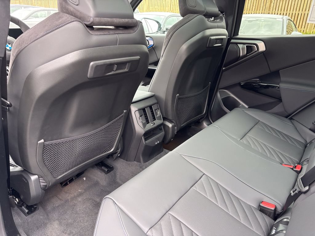 New 2026 BMW X3 xDrive30i w/ M Sport Package AWD/4WD image 27
