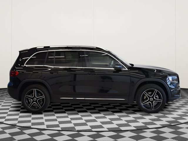 New 2026 Mercedes-Benz GLB 250 4MATIC image 2