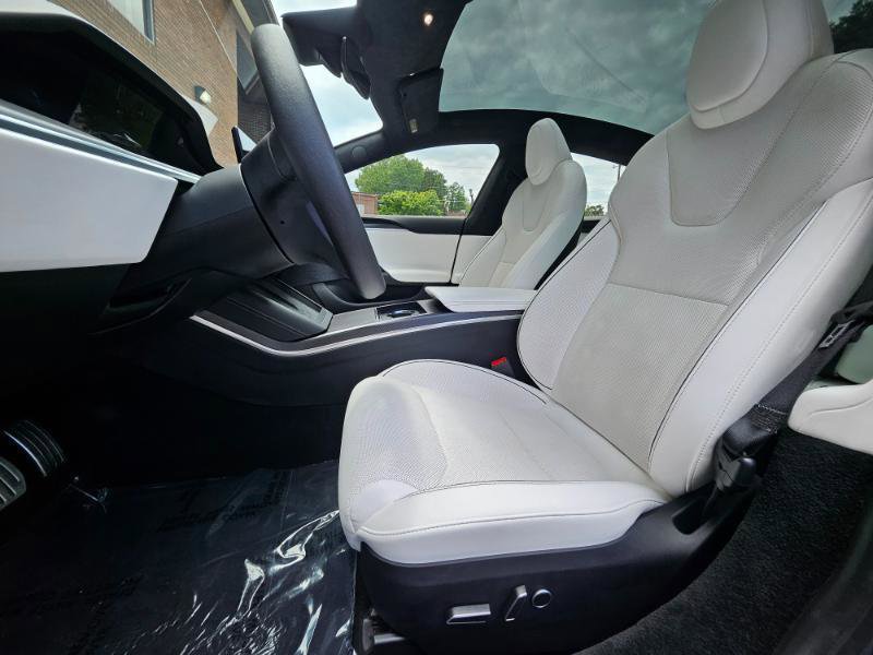 Used 2023 Tesla Model S Plaid AWD/4WD image 34