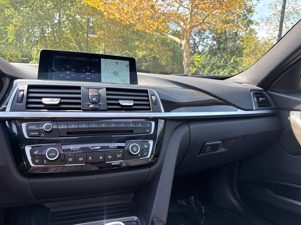 Used 2017 BMW 330i xDrive Sedan AWD/4WD image 19