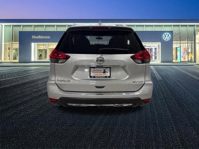 Used 2017 Nissan Rogue SV image 5