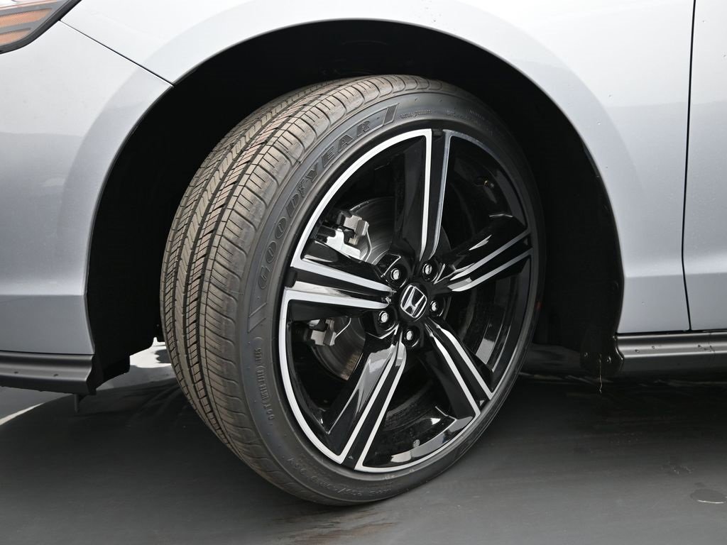 New 2025 Honda Accord Sport image 40