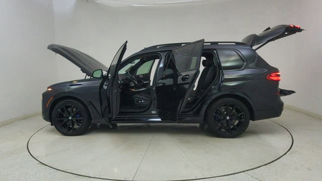 Used 2024 BMW X7 xDrive40i w/ M Sport Package image 82