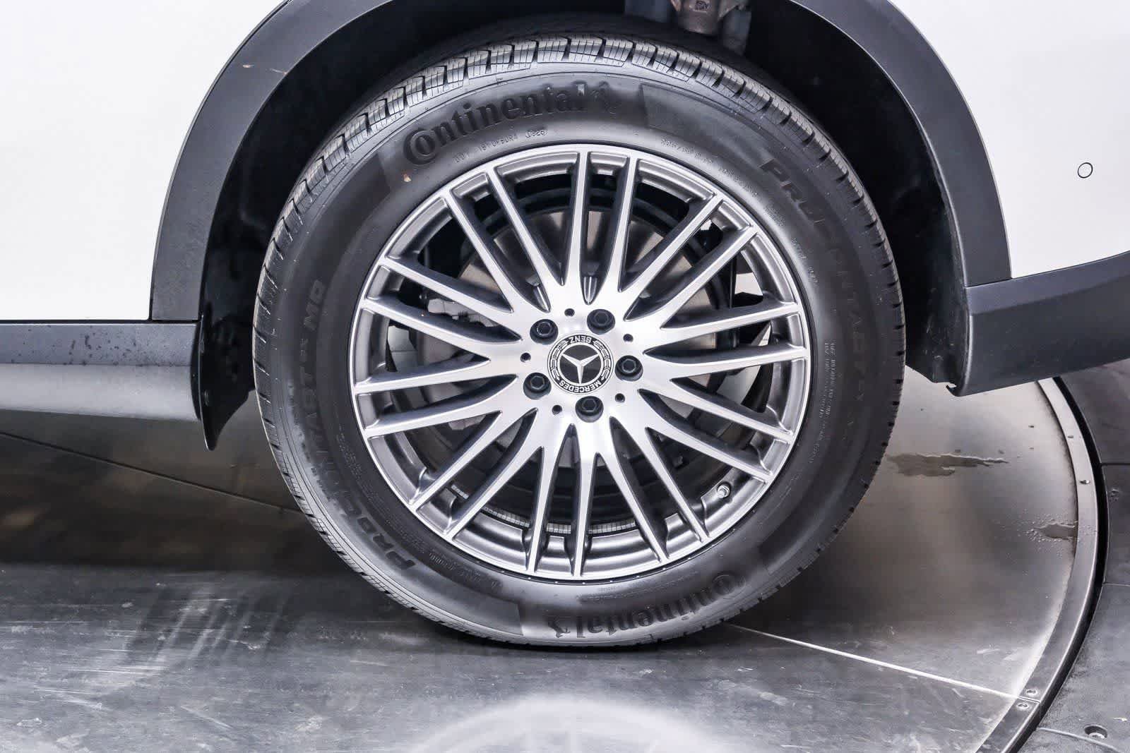 Certified 2026 Mercedes-Benz GLC 300 image 9