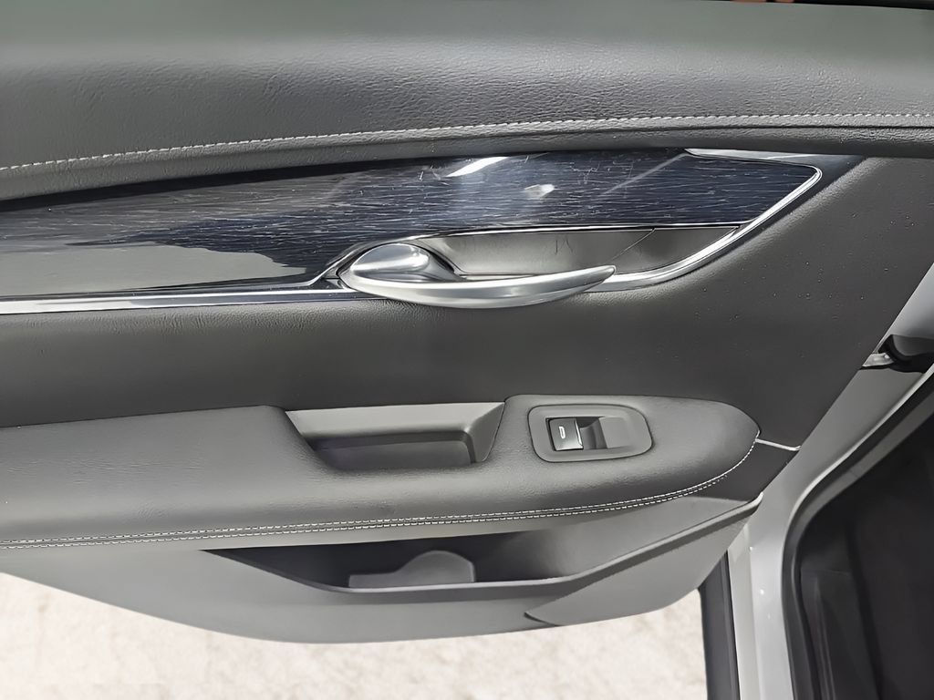 Used 2020 Cadillac XT5 Premium Luxury AWD/4WD image 15