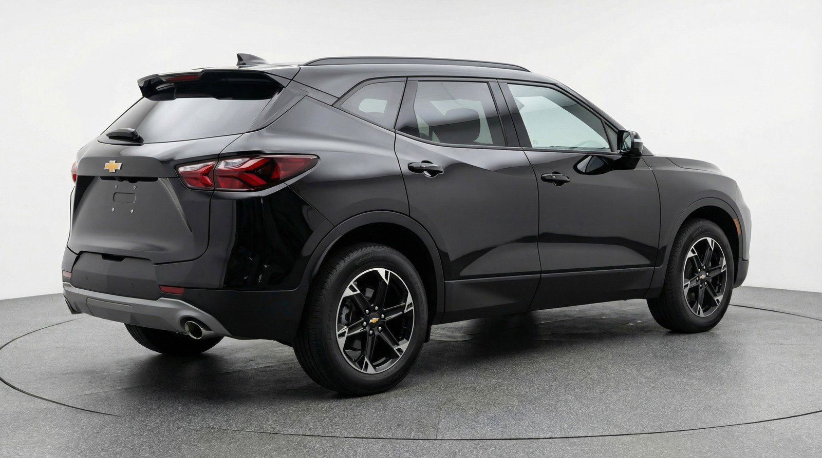 Used 2025 Chevrolet Blazer LT image 9