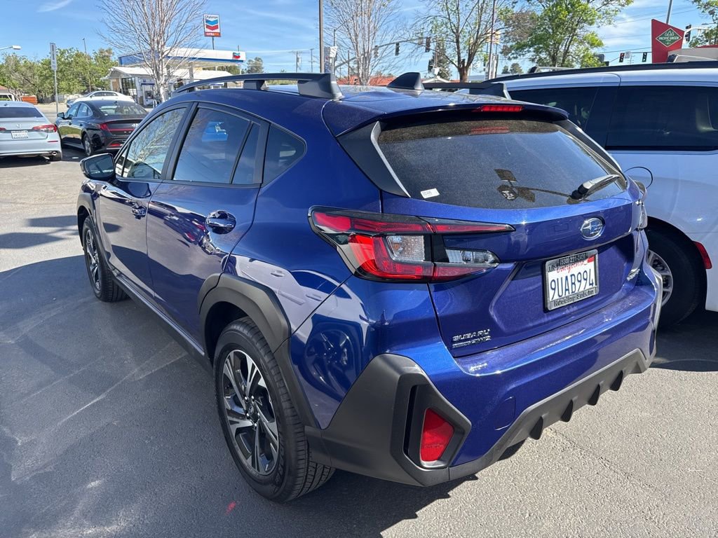 Used 2025 Subaru Crosstrek 2.0i Premium image 2