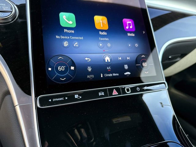 Used 2025 Mercedes-Benz GLC 300 image 26