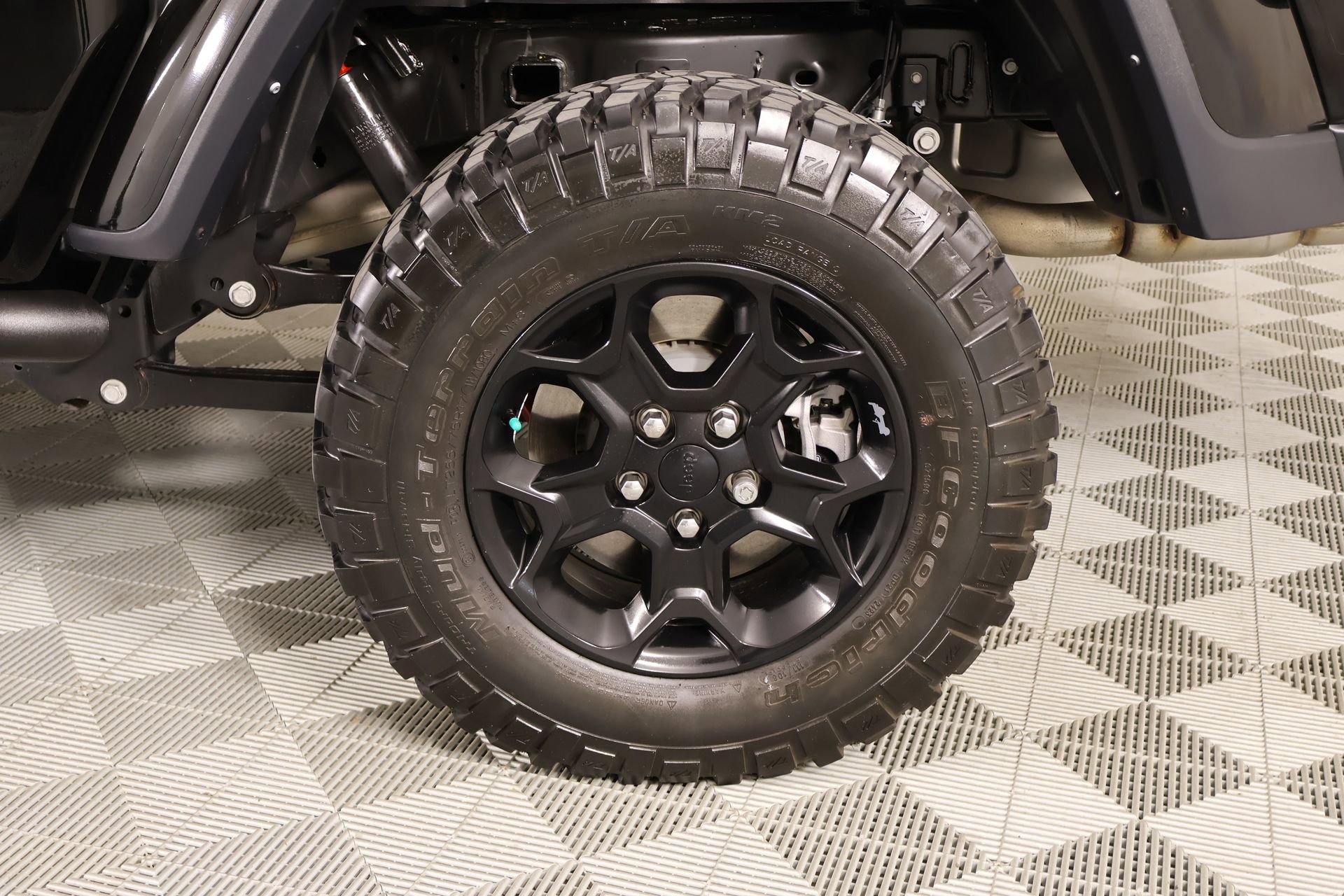 Used 2023 Jeep Gladiator Willys image 18